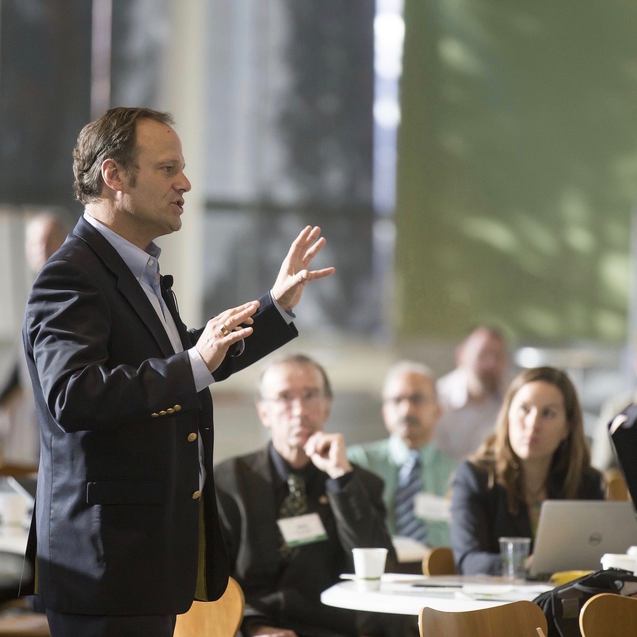 conference-2705706_1920